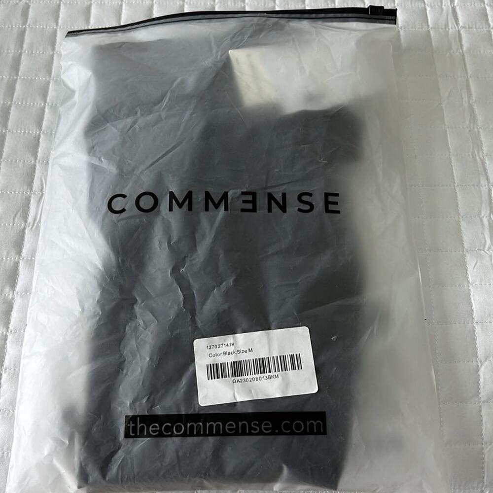 NWT REVOLVE & MINIMALIST lovers COMMENSE black blouse cap sleeves M - Picture 9 of 9